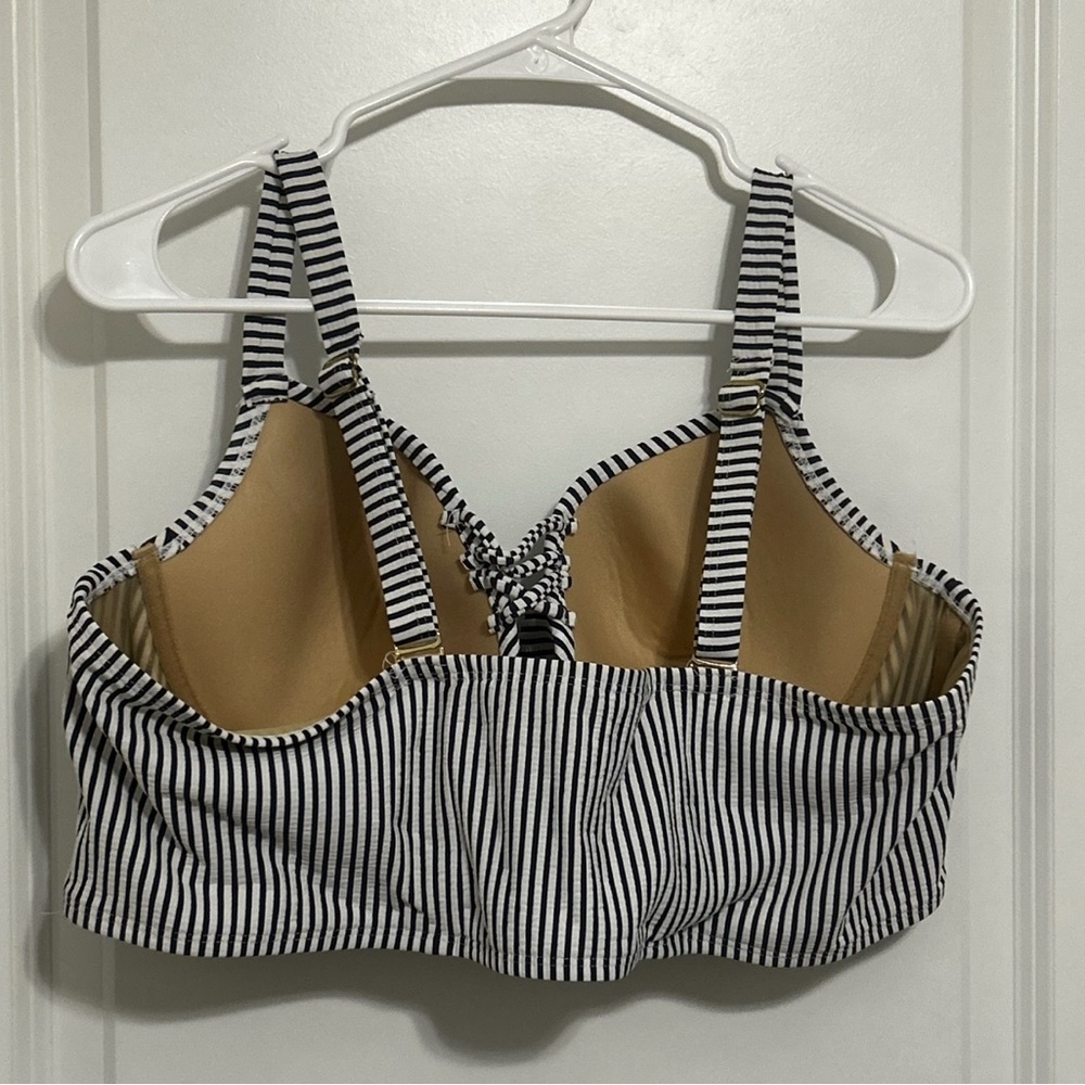 Swim by Cacique 42B Bikini Top Navy White Striped Ruffle Plunge Underwire - Picture 8 of 11